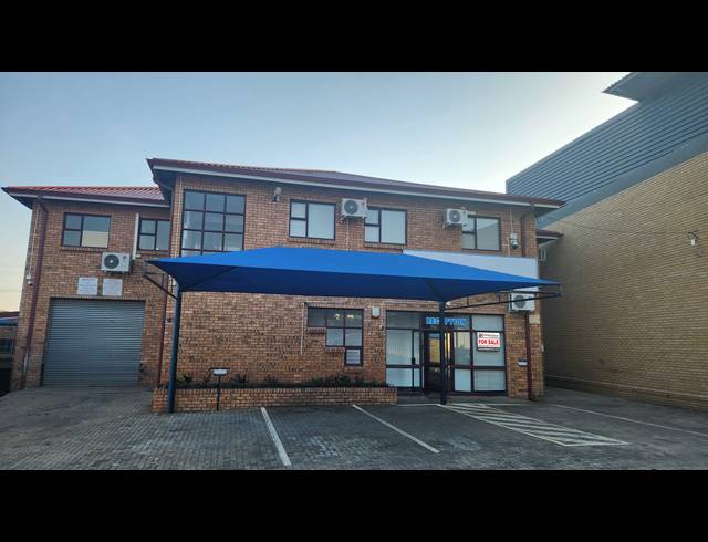 584M² WAREHOUSE FOR SALE IN VINTONIA